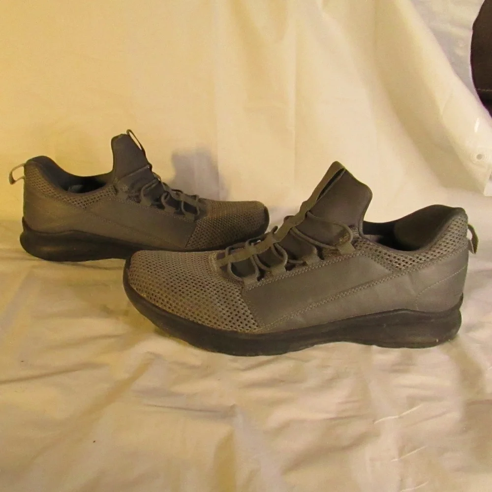 Alll in Motion Gray Benji Water Shoes